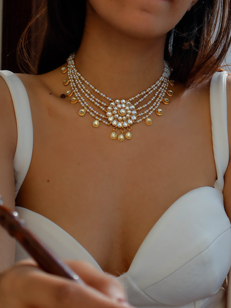 Vega Kundan Choker Necklace