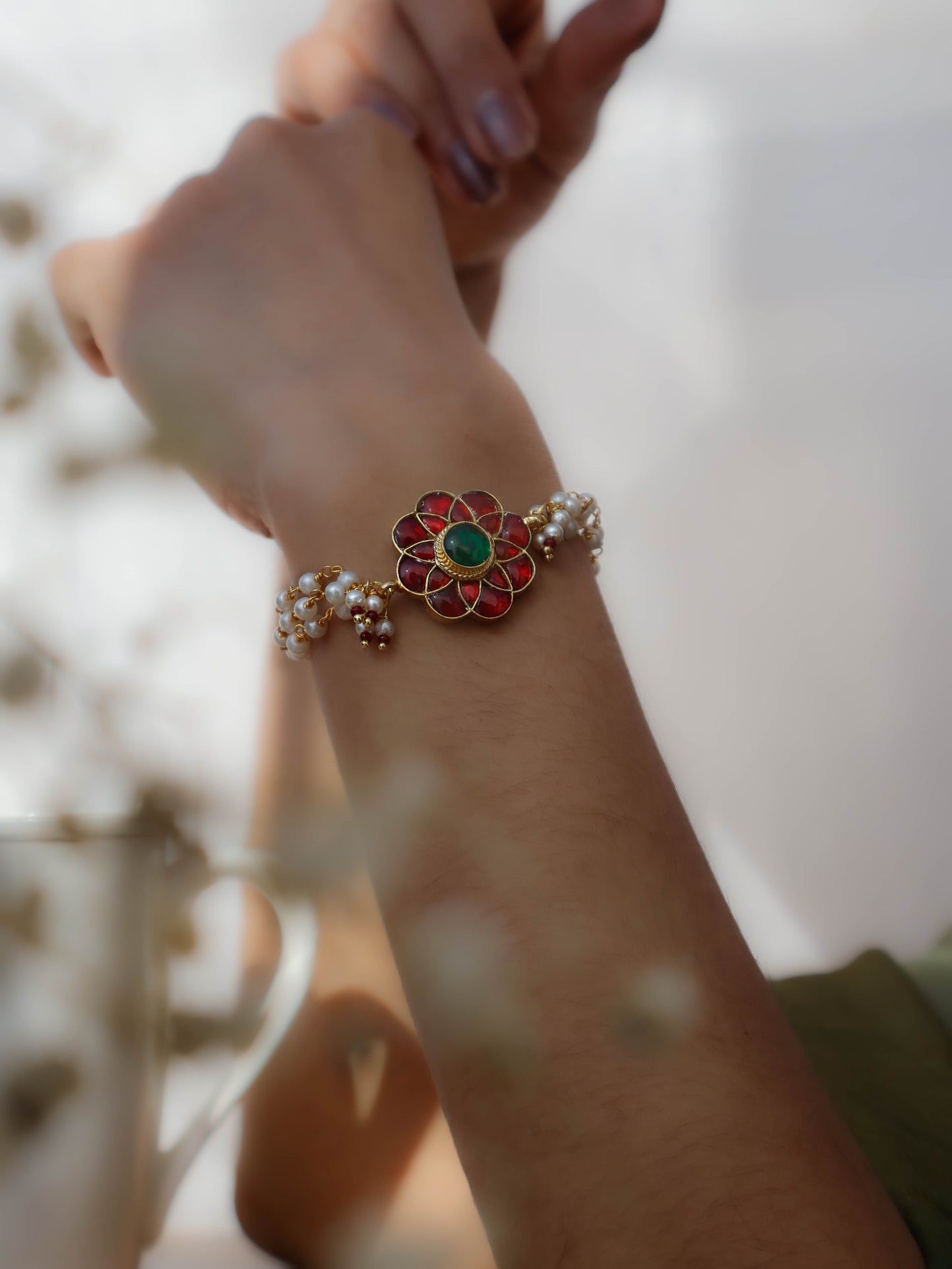 McKenzie Floral Kundan Bracelet