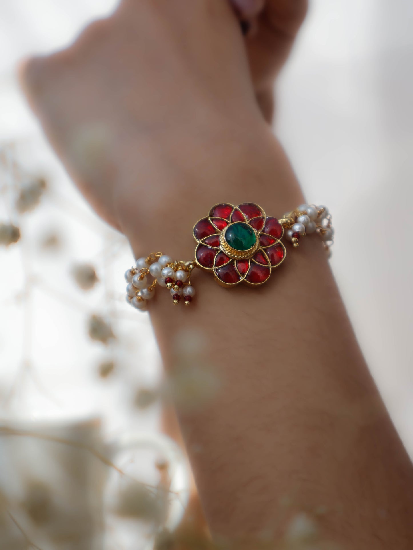 McKenzie Floral Kundan Bracelet