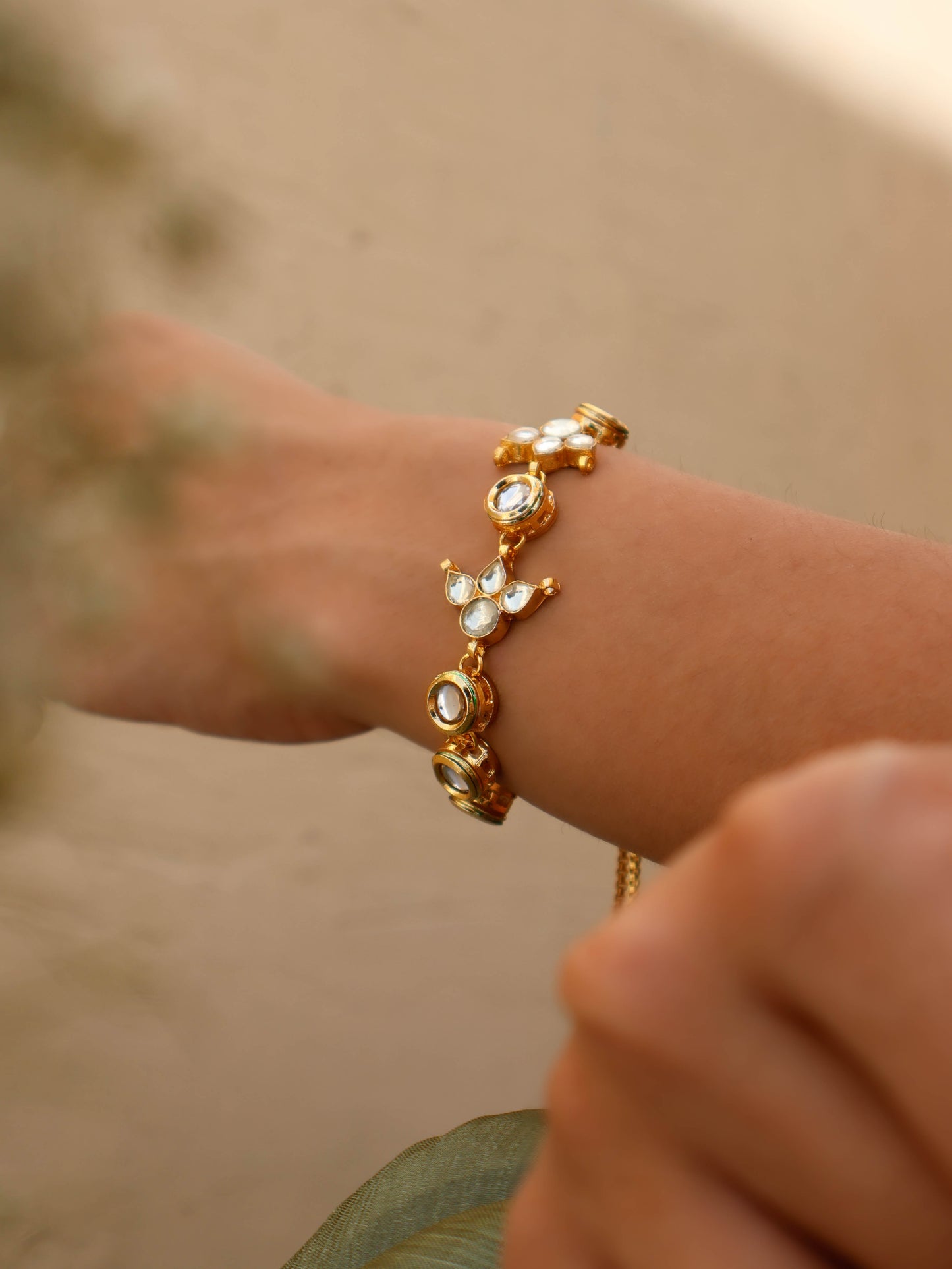 Vera Kundan Bracelet