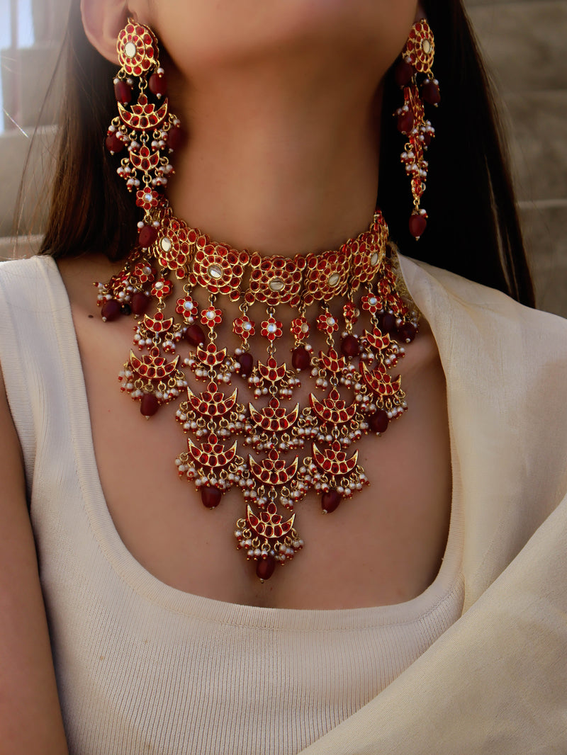 Vaishnavi Red Kundan Necklace Set