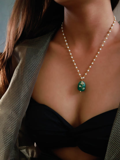 Ojasvi Pendant Necklace