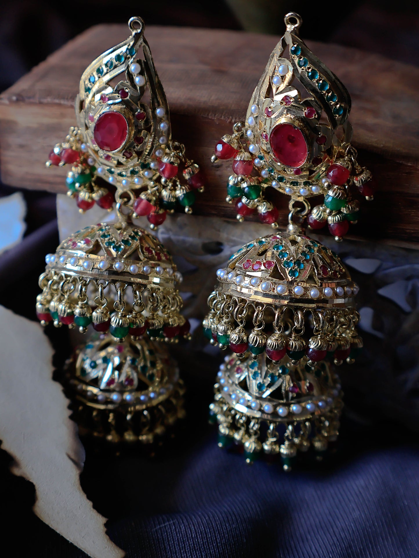 Sukhi Jadau Red-Green Jhumka Earrings