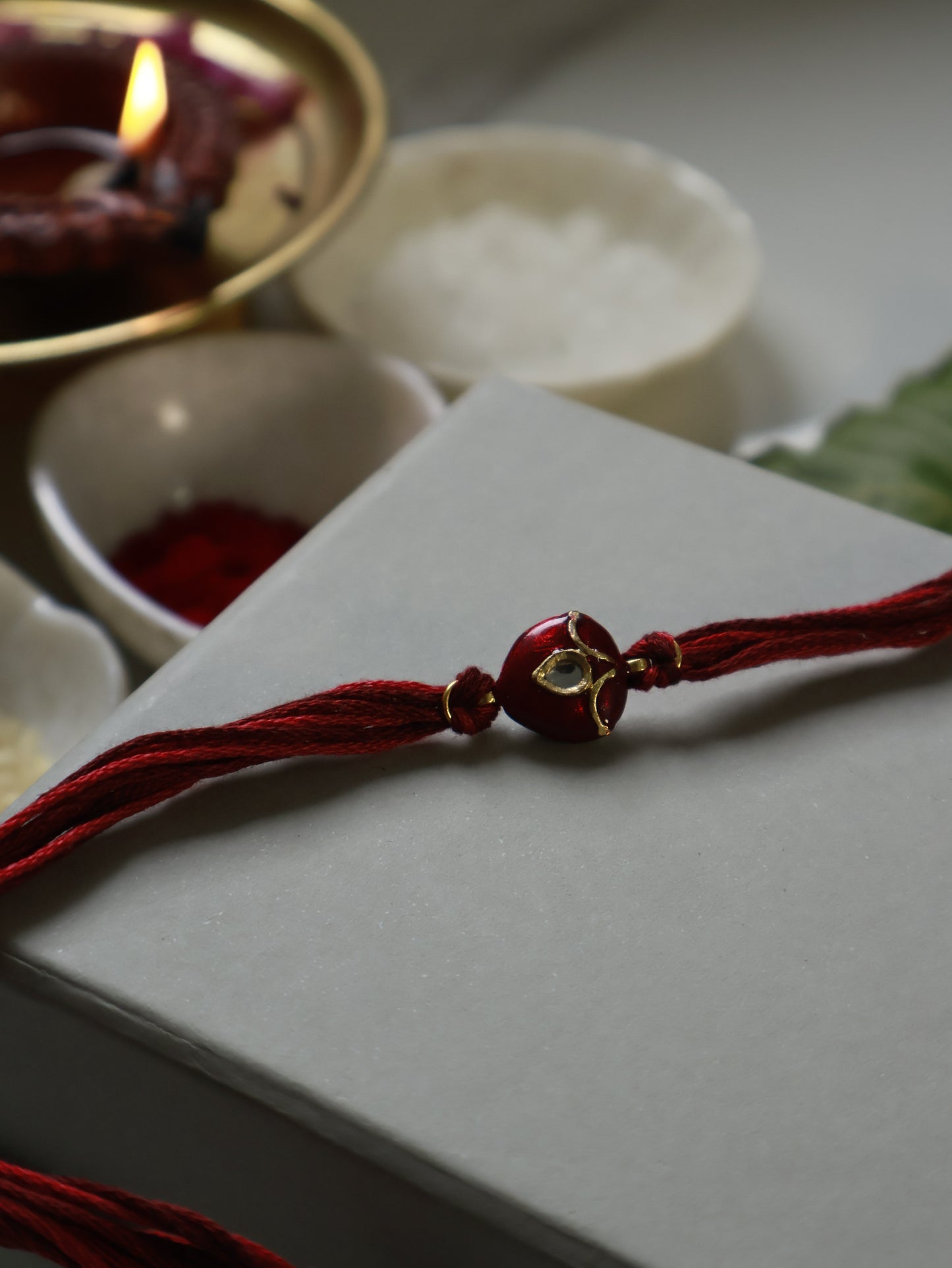 Rae Kundan Rakhi