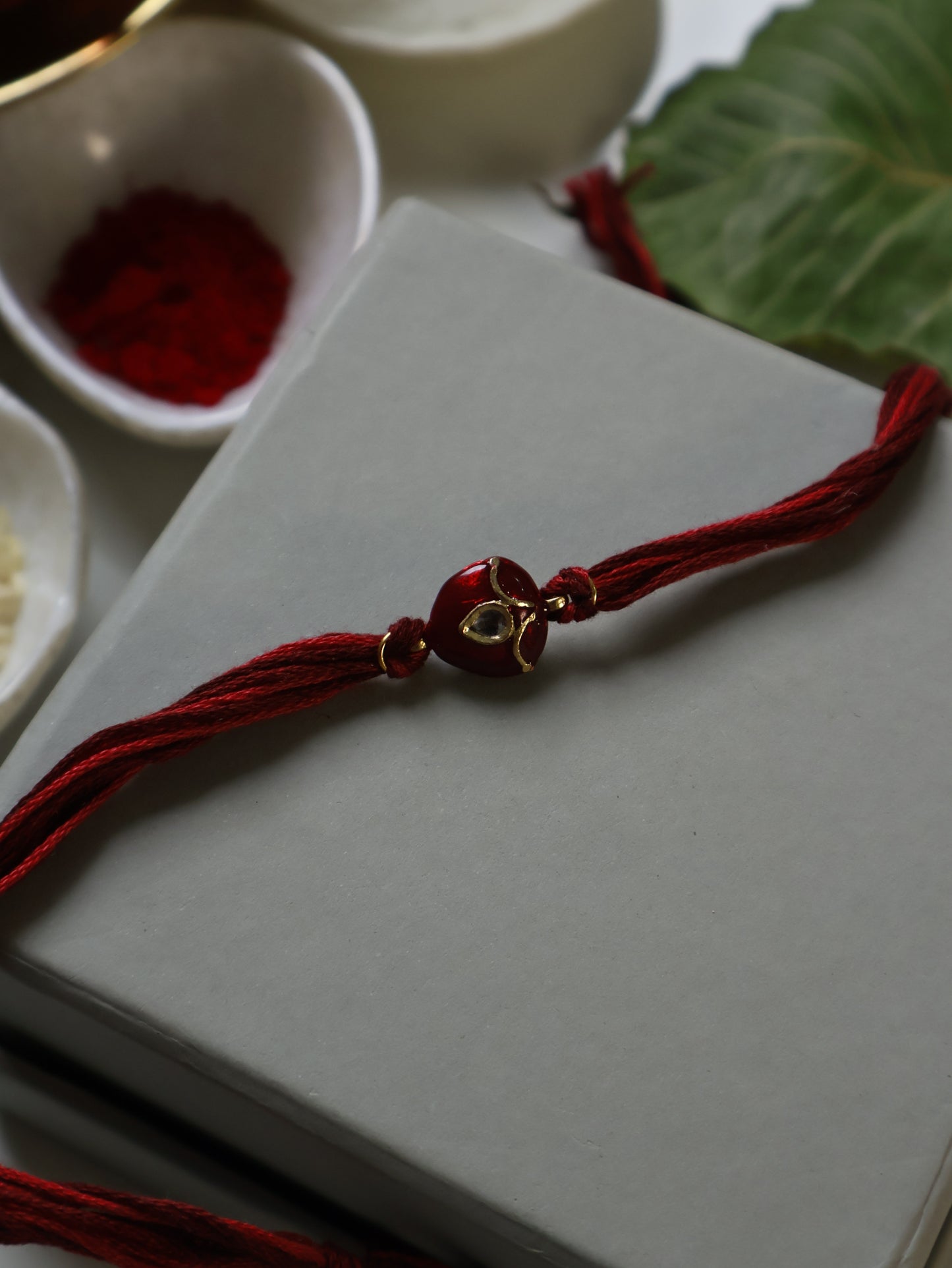 Rae Kundan Rakhi