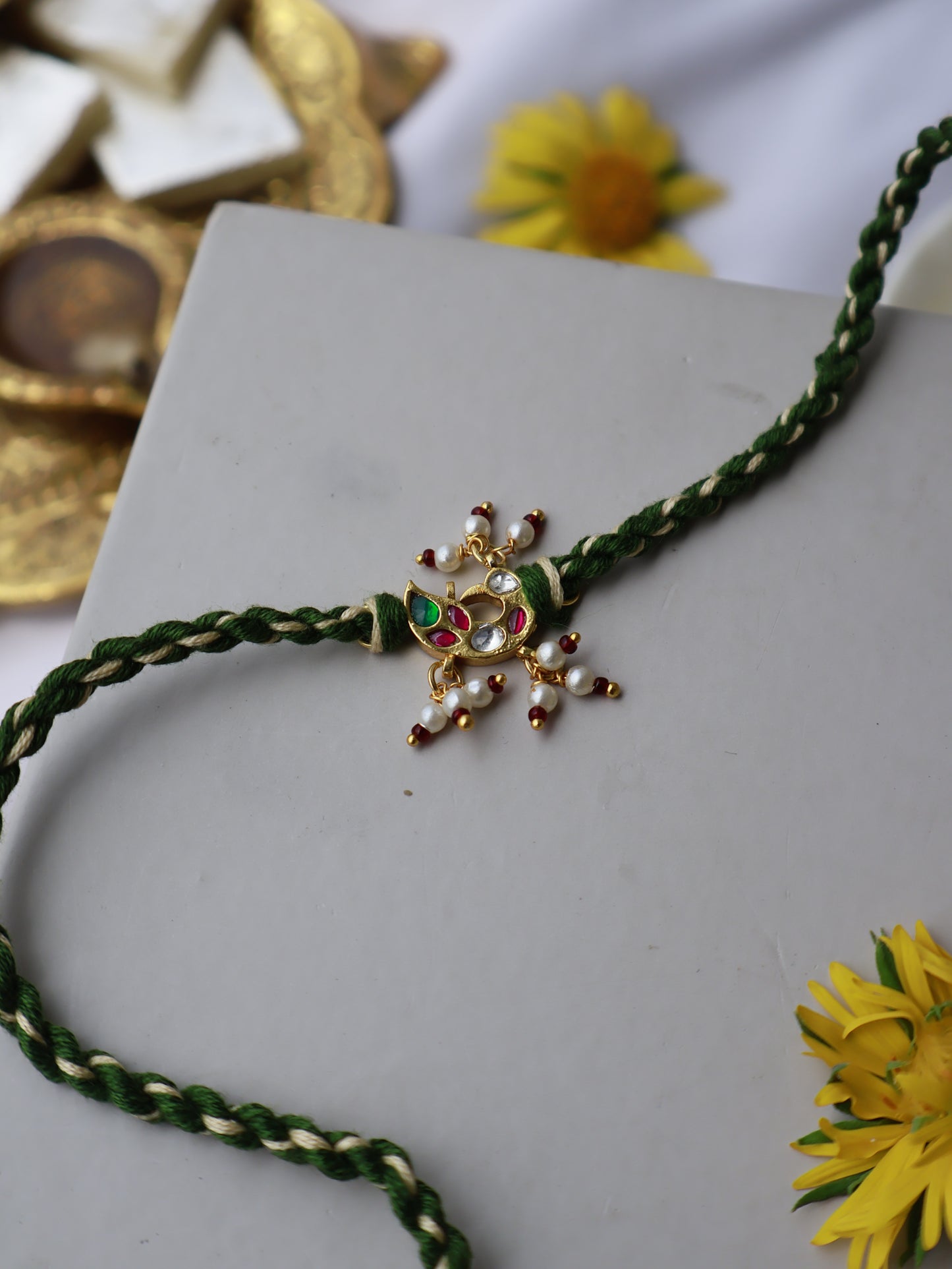 Shikhi Kundan Rakhi