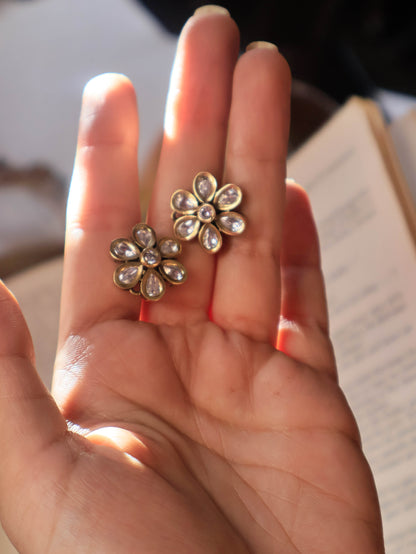 Suhoor Floral Kundan Stud Earrings