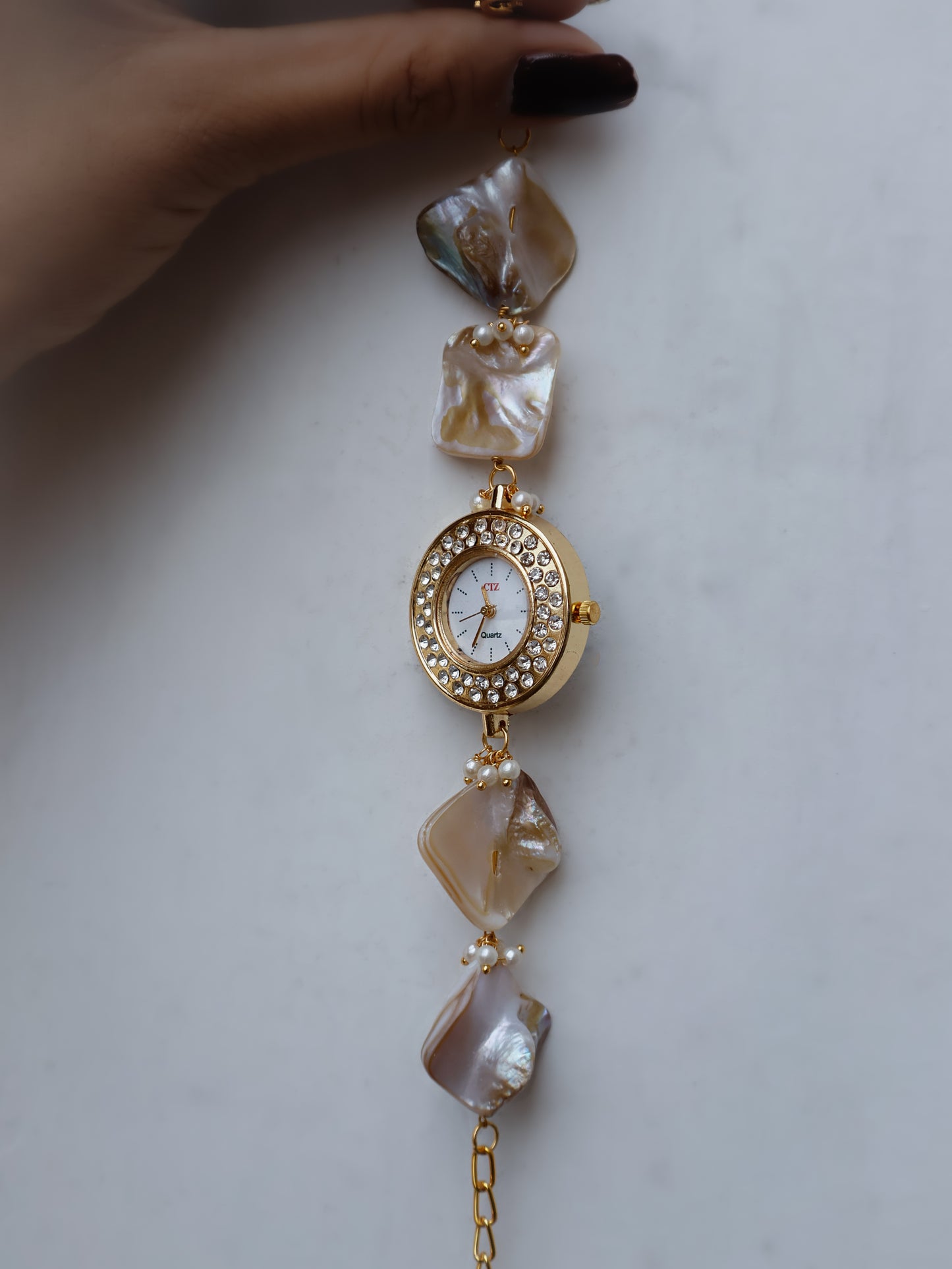 Krupa Baroque Pearls Wrist Watch